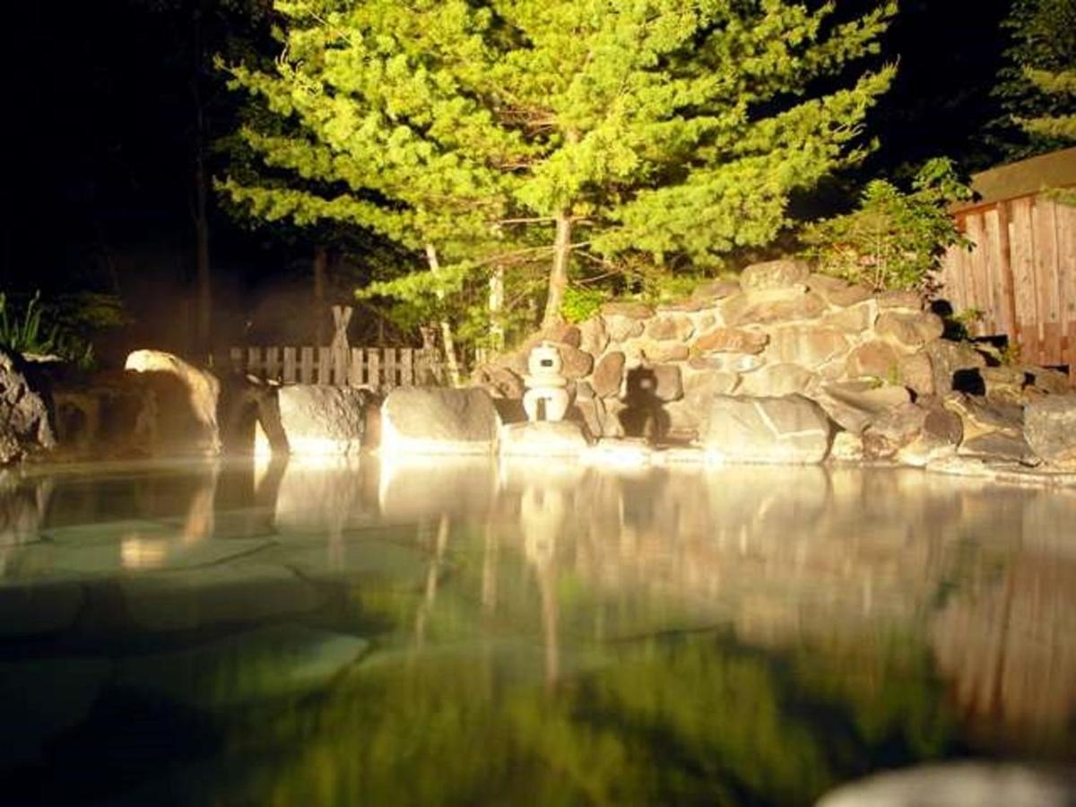 Отель Yunokaku Ikedaya Teshikaga Экстерьер фото