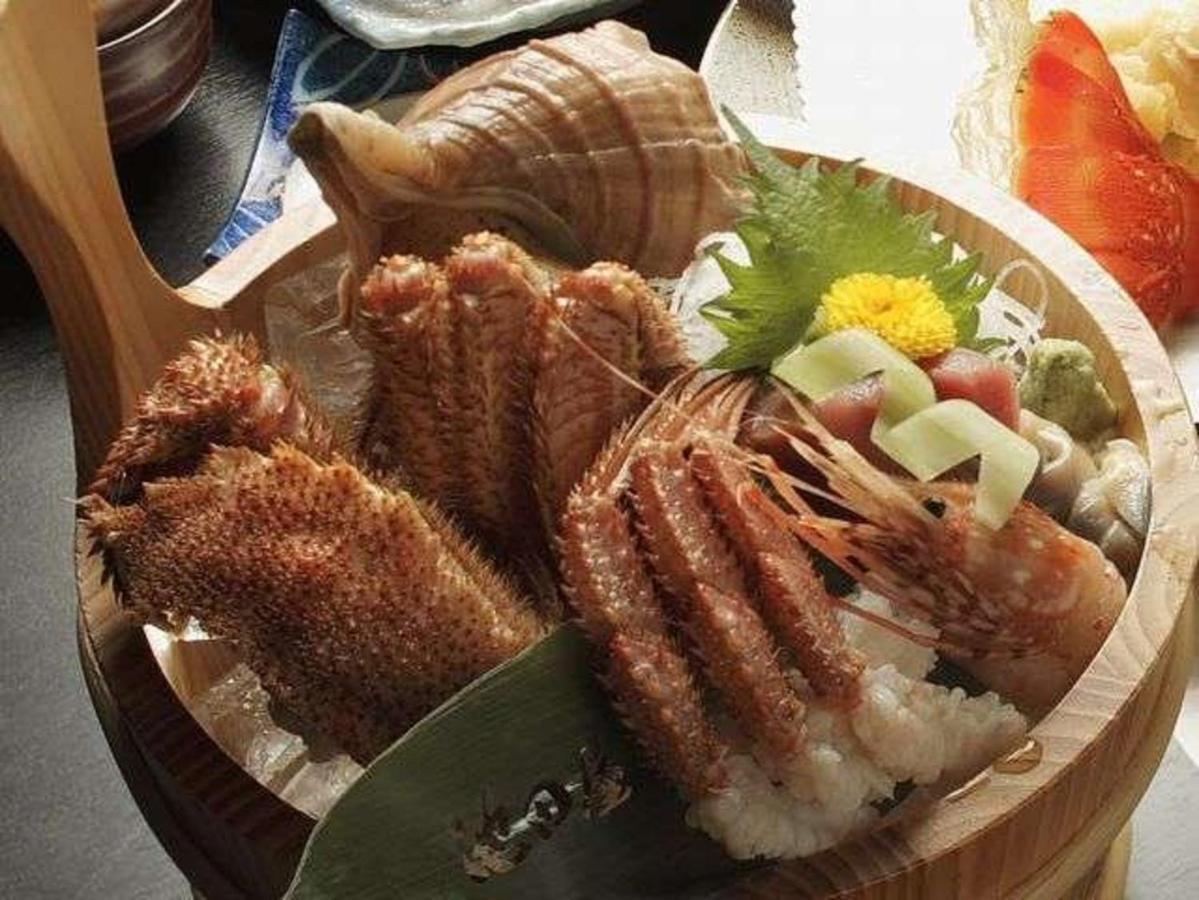 Отель Yunokaku Ikedaya Teshikaga Экстерьер фото